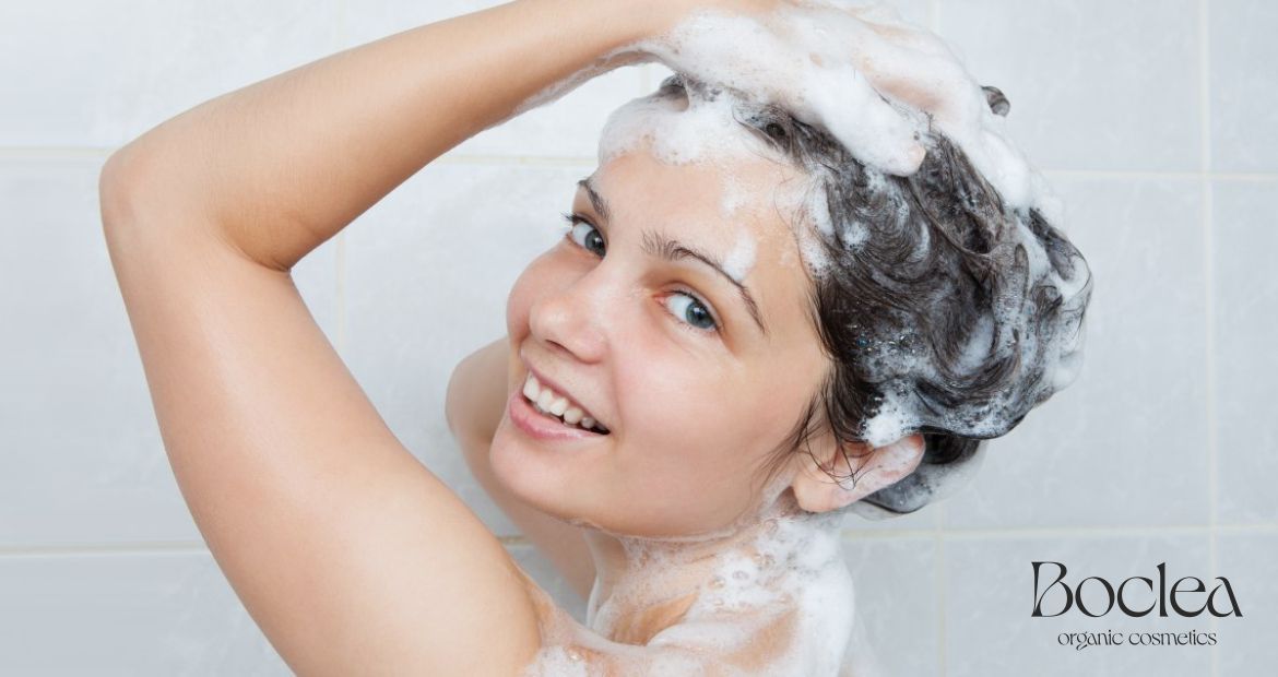 Lavare i capelli tutti i giorni, fa male?